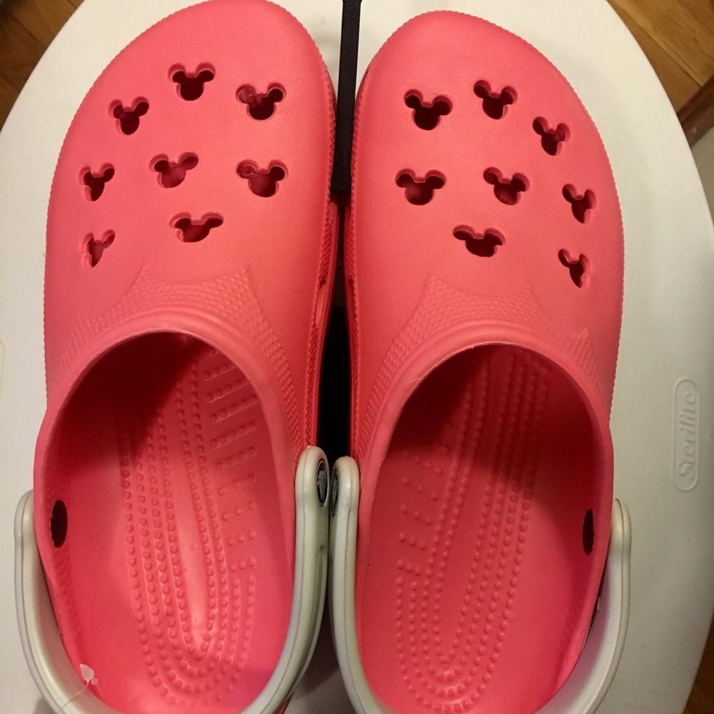 Crocs Mickey Mouse Size 10